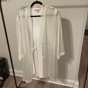 Oscar De La Renta Vintage Bridal Robe